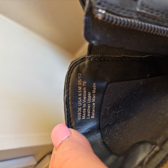 Clarks Black Leather Ankle Boots with Buckle Detail Women’s 7E Goth Grunge 90s - Picture 6 of 7